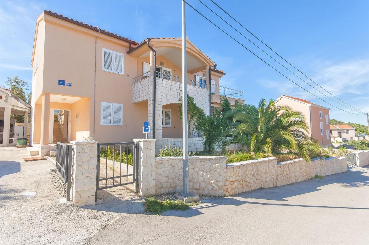 Apartments Ema Ražanj Esterno foto