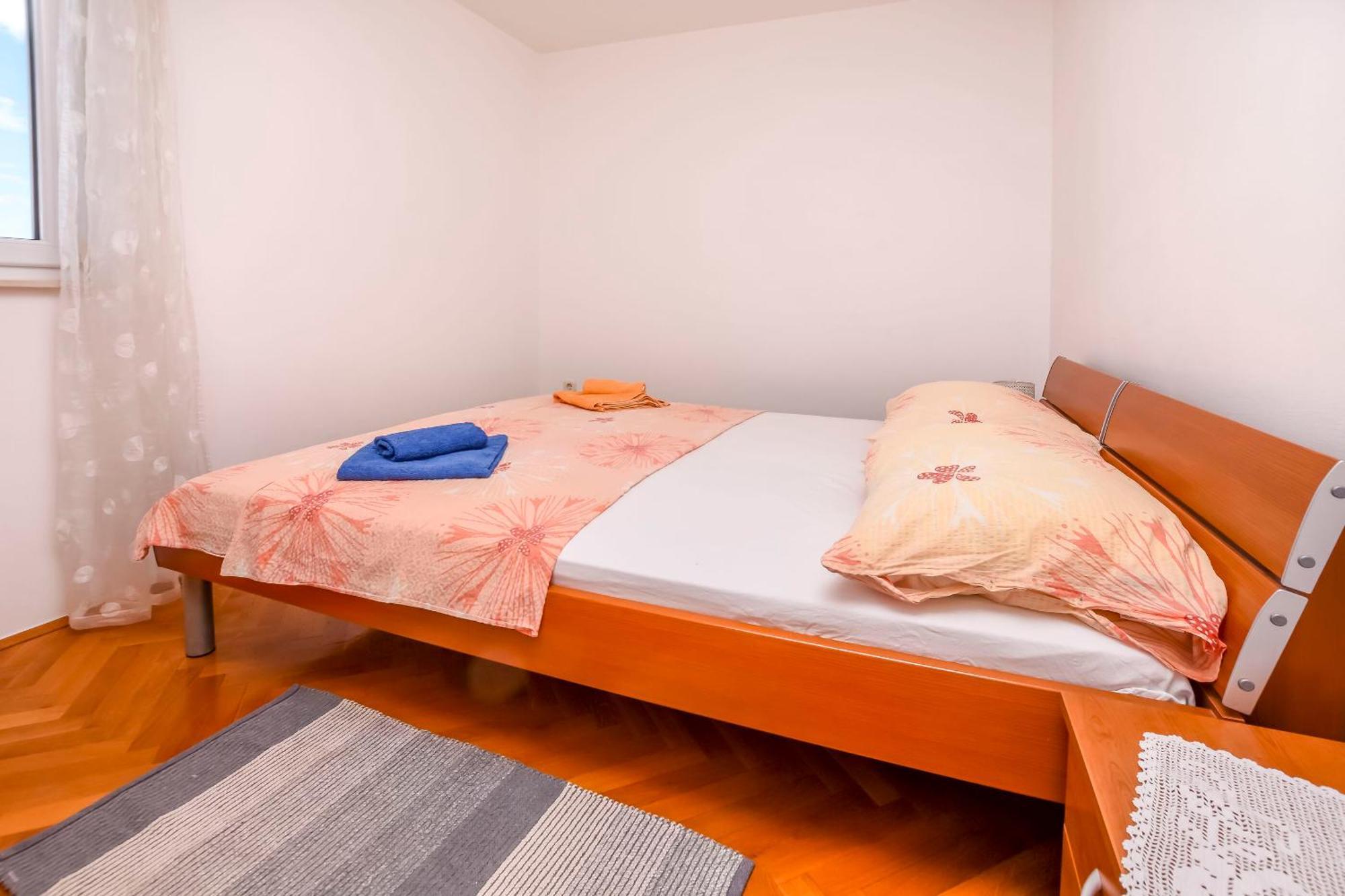 Apartments Ema Ražanj Esterno foto